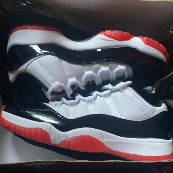 Jordan 11 lows - Picture 1 of 7